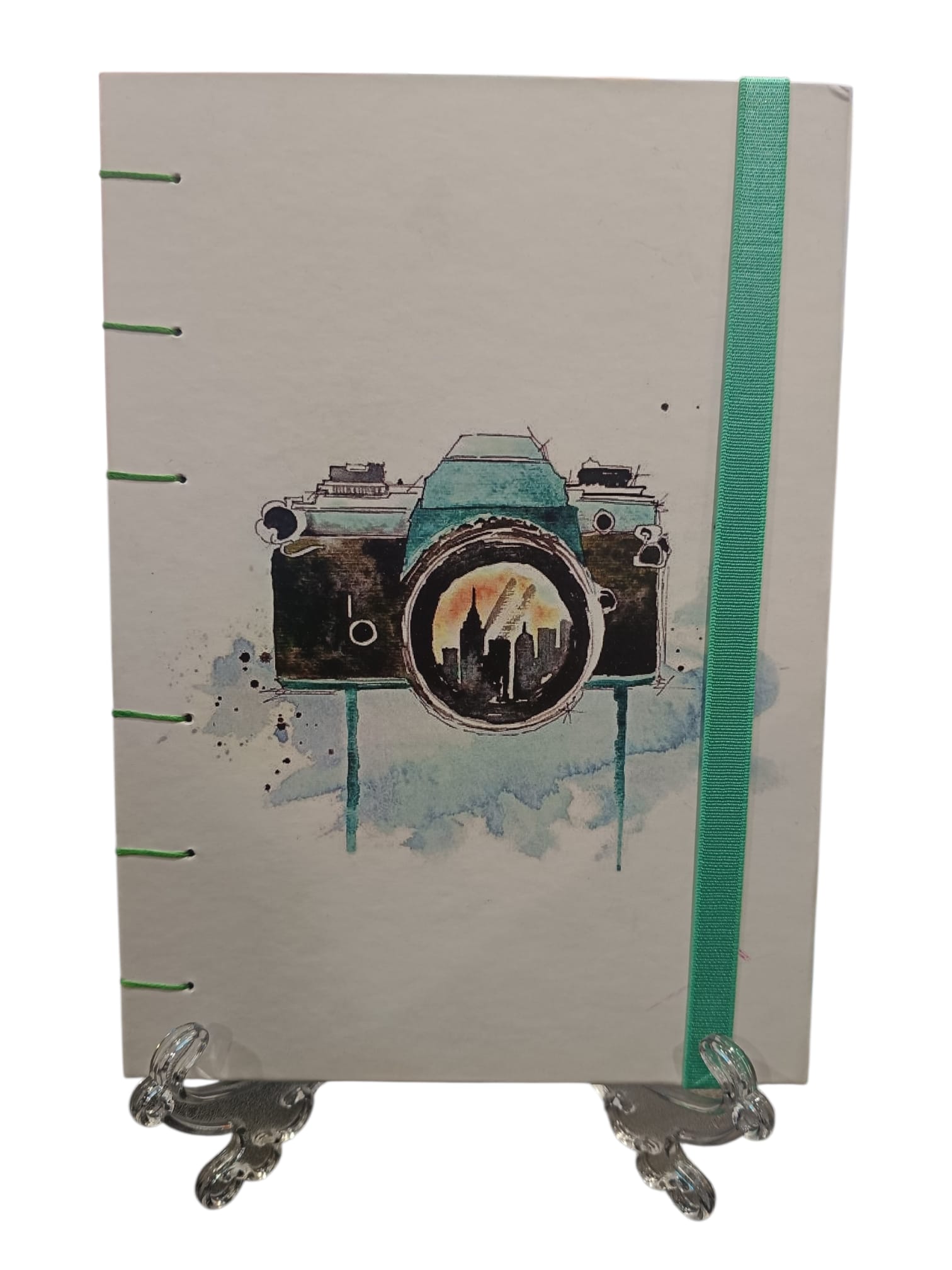 Quaderno fatto a mano fotocamera davanti