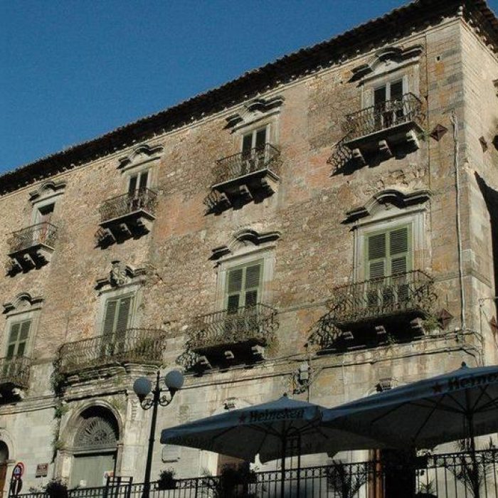 PALAZZO LA MOTTA DI SAN SILVESTRO 3